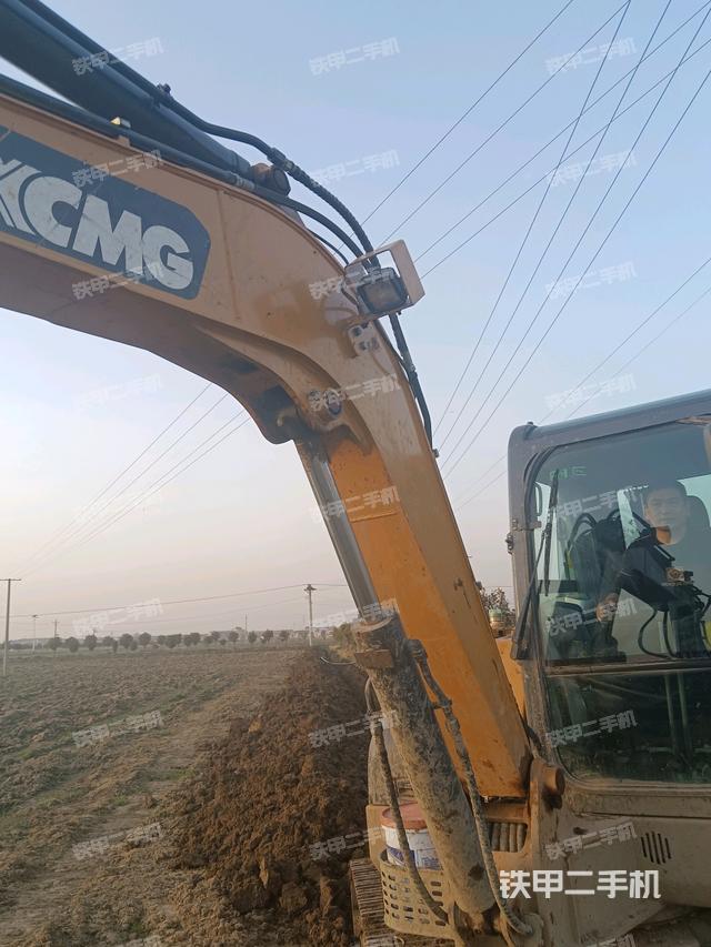 大臂整體?右側（工作和回轉裝置）