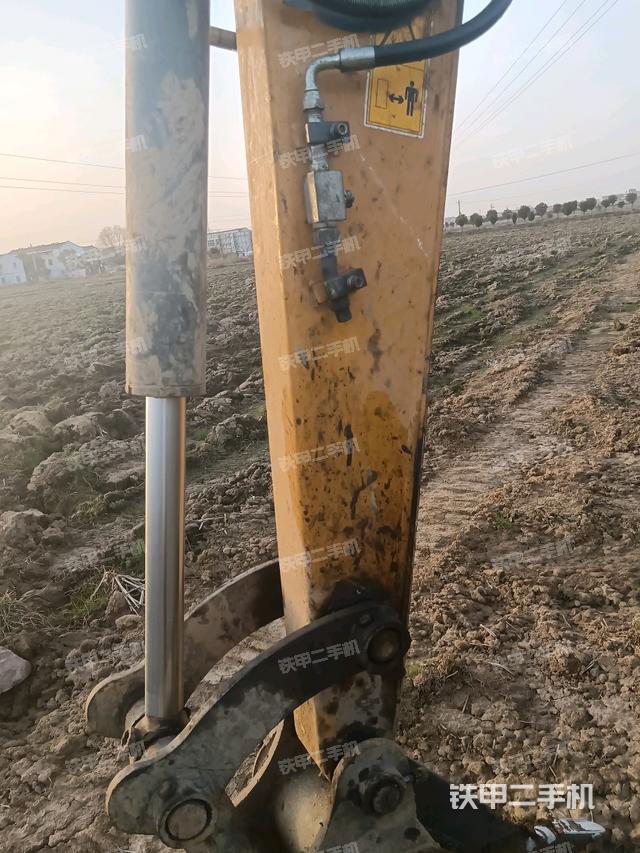 小臂整體左后（工作和回轉裝置）