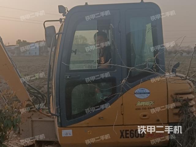 ?駕駛室正側（駕駛室部分）