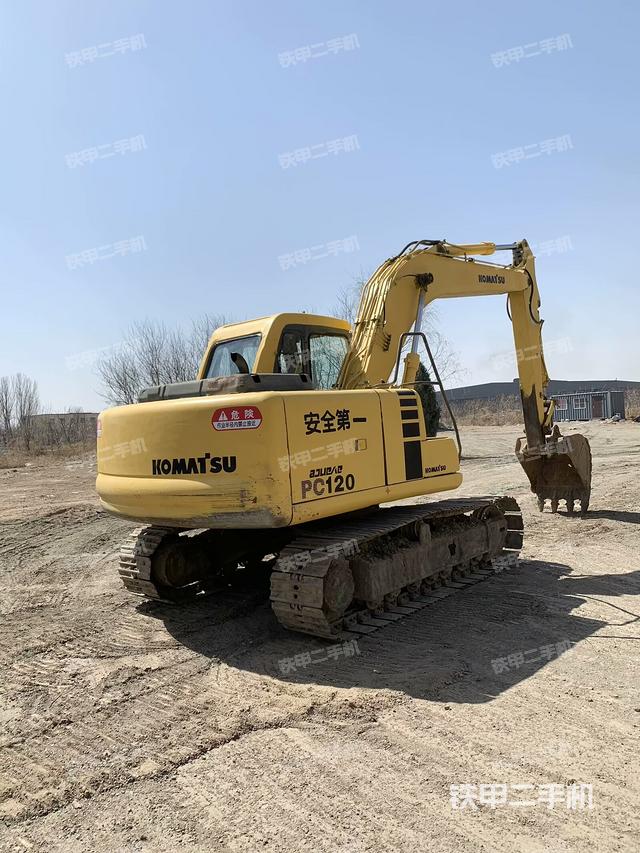 驾驶室顶部（整机外观）