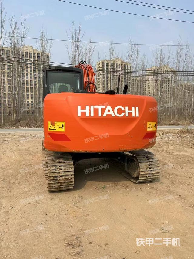 驾驶室顶部（整机外观）