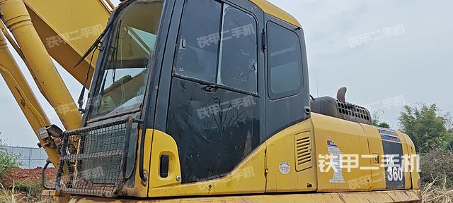 驾驶室整体（整机外观）