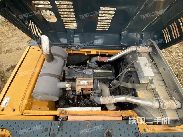 发动机整体俯视（整机外观）