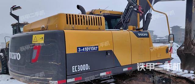 整机右后45°（整机外观）