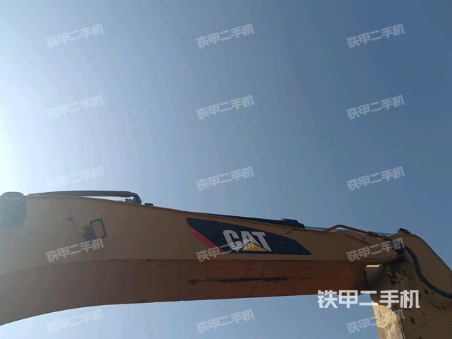 小臂整體右前(工作和回轉(zhuǎn)裝置) 小臂整體右前(工作和回轉(zhuǎn)裝置)