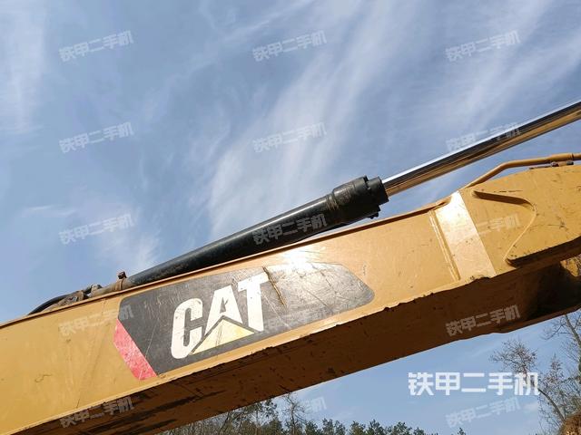 小臂整体左后（工作和回转装置）