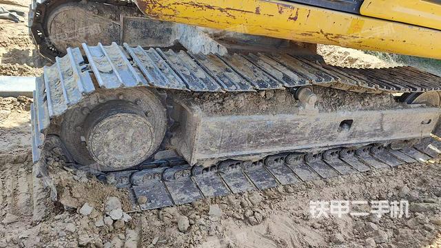 单侧履带整体（整机外观）