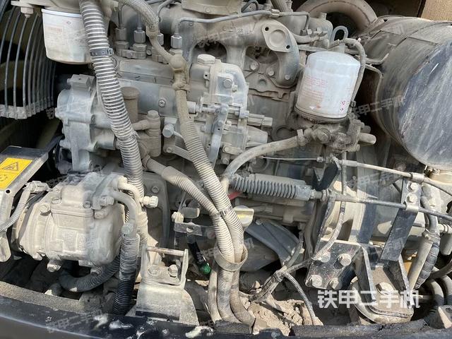 发动机整体俯视（整机外观）