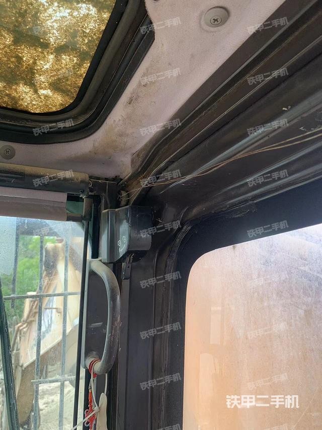 驾驶室整体（整机外观）