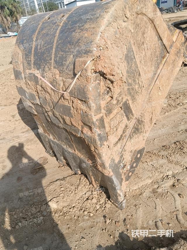 鏟斗45度(工作和回轉裝置) 鏟斗45度(工作和回轉裝置)