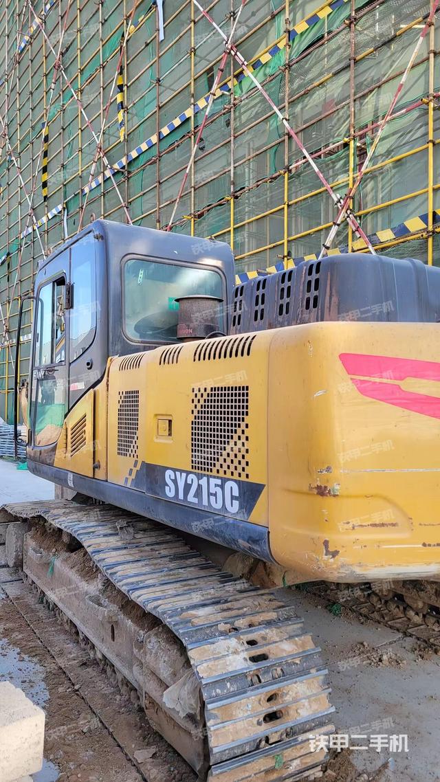 驾驶室整体（整机外观）