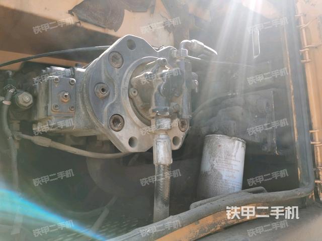 液壓泵斜45?右（大件艙室）