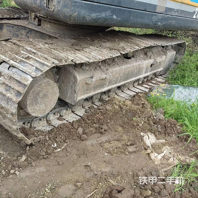 单侧履带整体（整机外观）