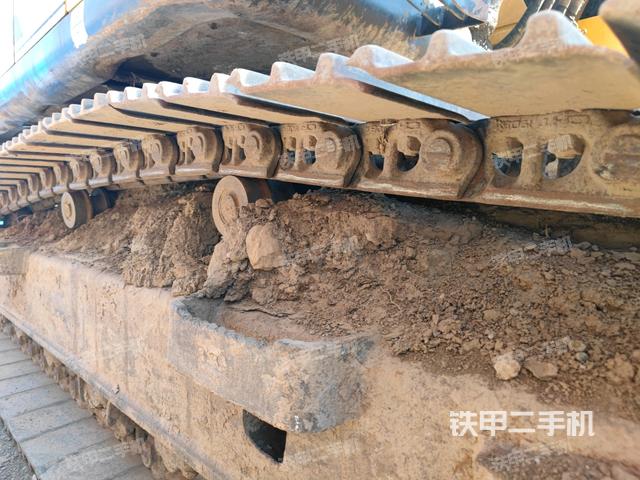 右側(cè)履帶整體（行走機構(gòu)）