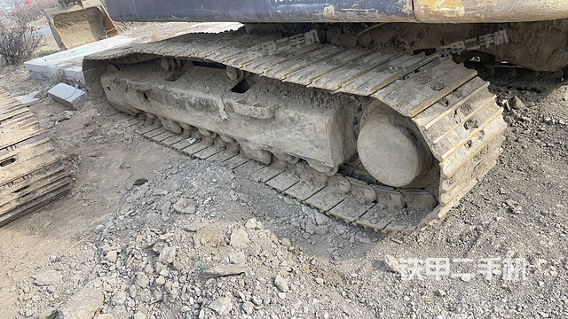 单侧履带整体（整机外观）