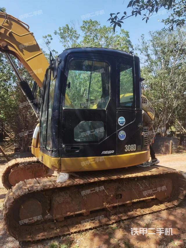 驾驶室整体（整机外观）