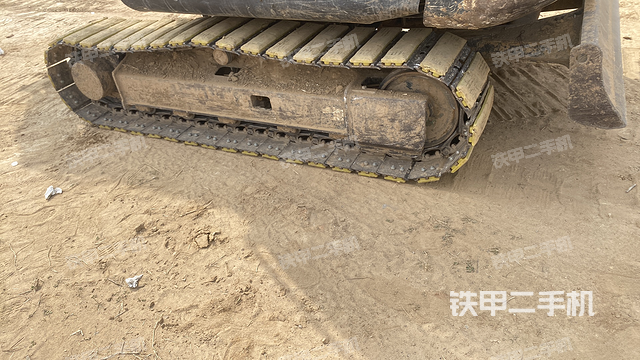 单侧履带整体（整机外观）