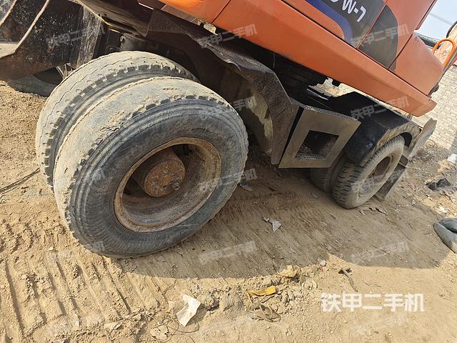 单侧履带整体（整机外观）