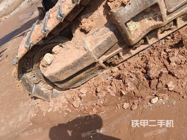 右側(cè)行走馬達(dá)蓋板(行走機(jī)構(gòu)) 右側(cè)行走馬達(dá)蓋板(行走機(jī)構(gòu))