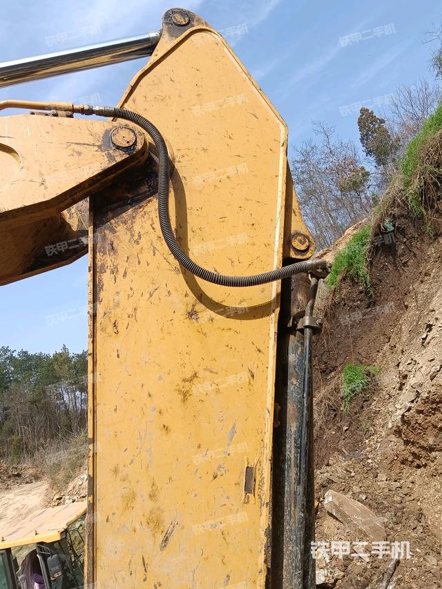 小臂整体右前（工作和回转装置）