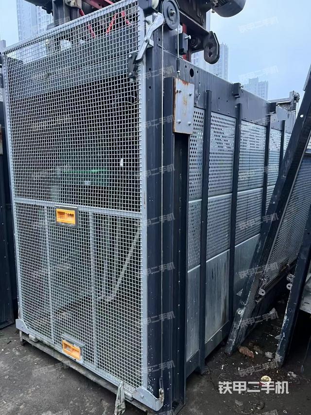 整机左侧（设备外观及核心部件）