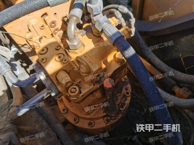 回轉(zhuǎn)馬達(dá)（上車部件）