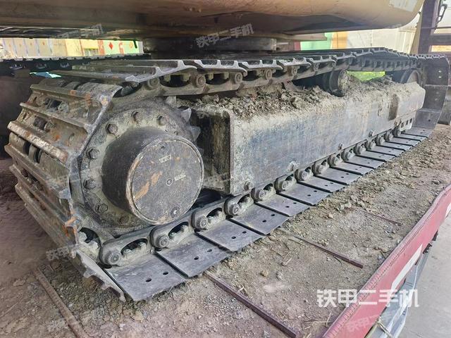 单侧履带整体（整机外观）