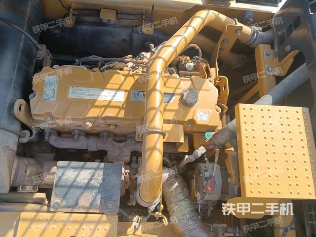 發(fā)動(dòng)機(jī)室(上車(chē)部件) 發(fā)動(dòng)機(jī)室(上車(chē)部件)