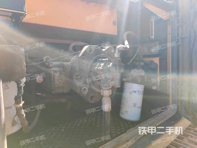 液壓泵斜45?左（大件艙室）