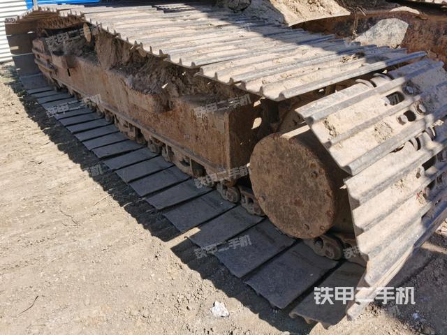 左側(cè)履帶整體?（行走機(jī)構(gòu)）