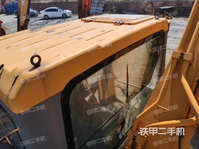 駕駛室頂部俯視(上車(chē)部件) 駕駛室頂部俯視(上車(chē)部件)