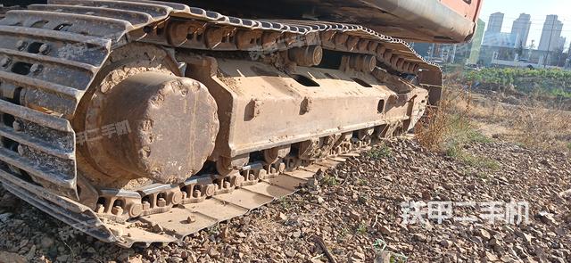 单侧履带整体（整机外观）