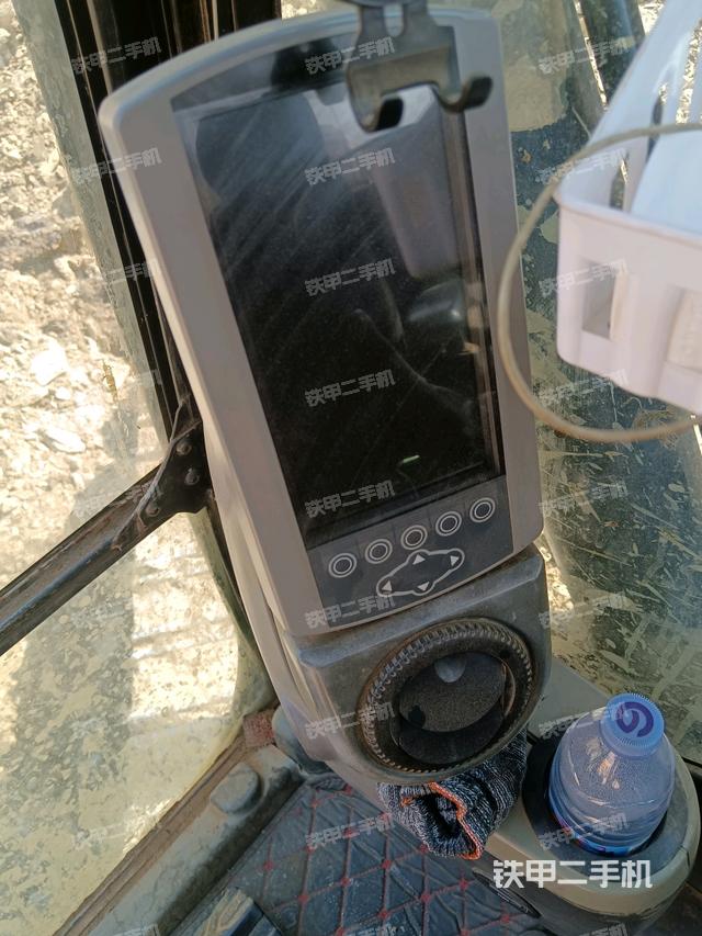 显示屏 （驾驶室部分）