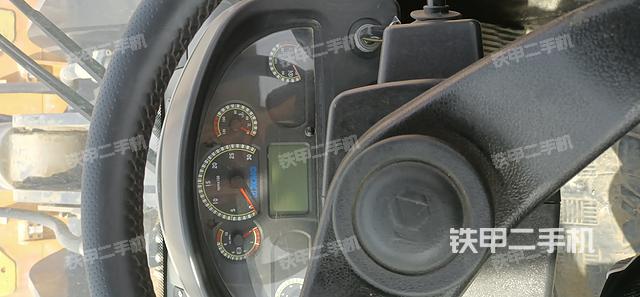 驾驶室操作台（整机外观及大件）