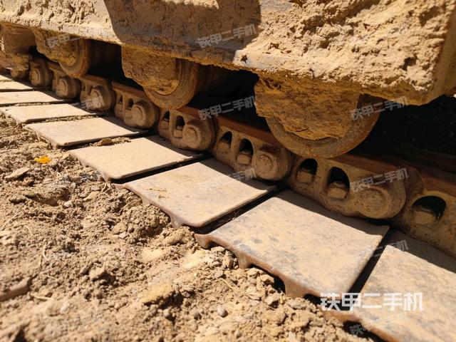 左側(cè)行走馬達蓋板（行走機構(gòu)）