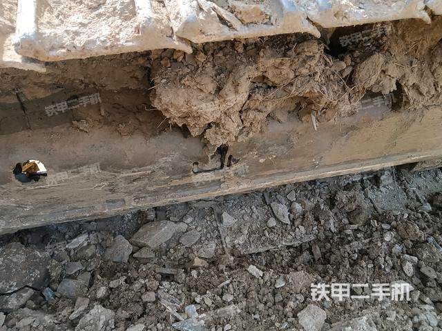 右侧履带整体（行走机构）