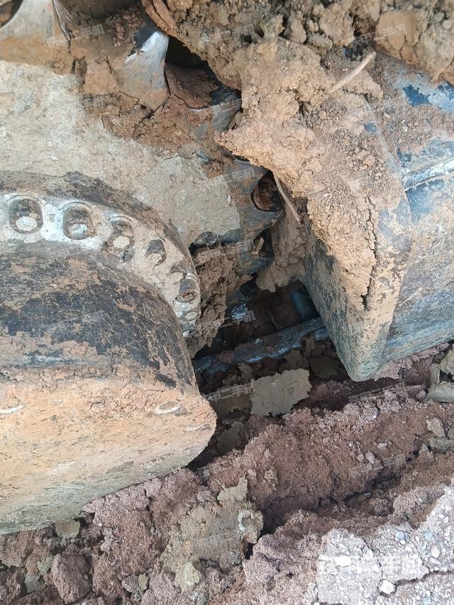 右驅(qū)動(dòng)輪(行走機(jī)構(gòu)) 右驅(qū)動(dòng)輪(行走機(jī)構(gòu))