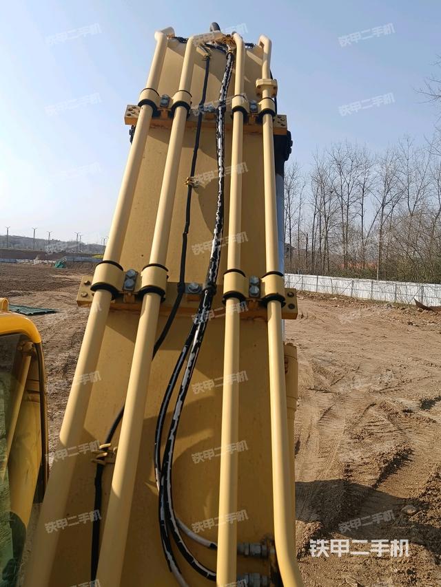 大臂背部俯視(工作和回轉裝置) 大臂背部俯視(工作和回轉裝置)