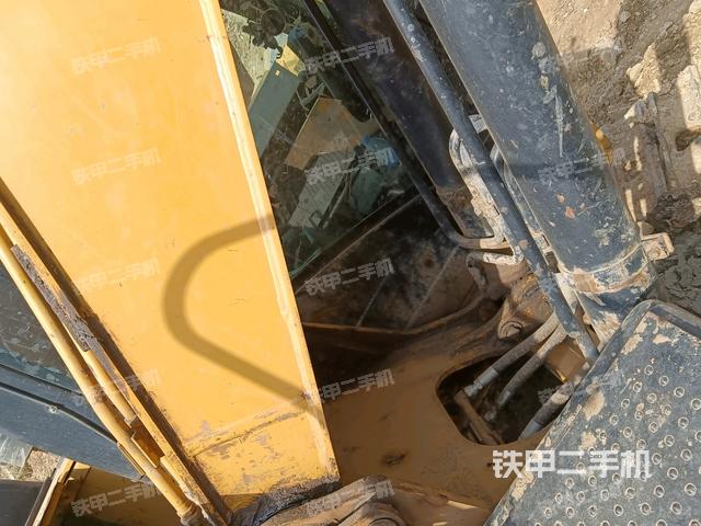 大臂根部 斜视（工作和回转装置）