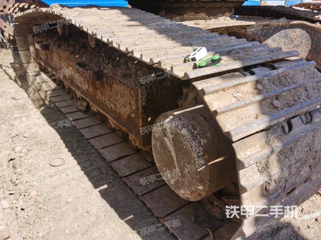 左側(cè)履帶整體?(行走機(jī)構(gòu)) 左側(cè)履帶整體?(行走機(jī)構(gòu))