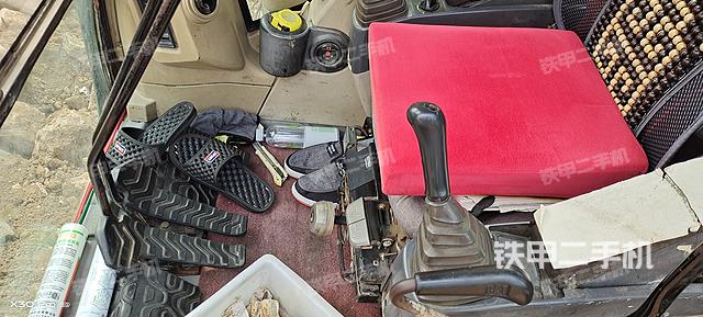 驾驶室整体（整机外观）