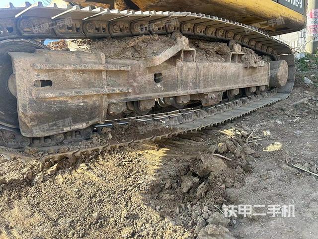 单侧履带整体（整机外观）