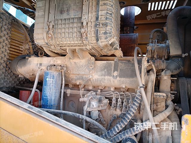 发动机右侧（整机外观及大件）