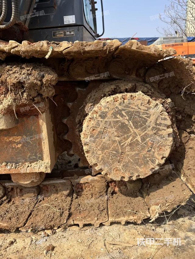 单侧履带整体（整机外观）