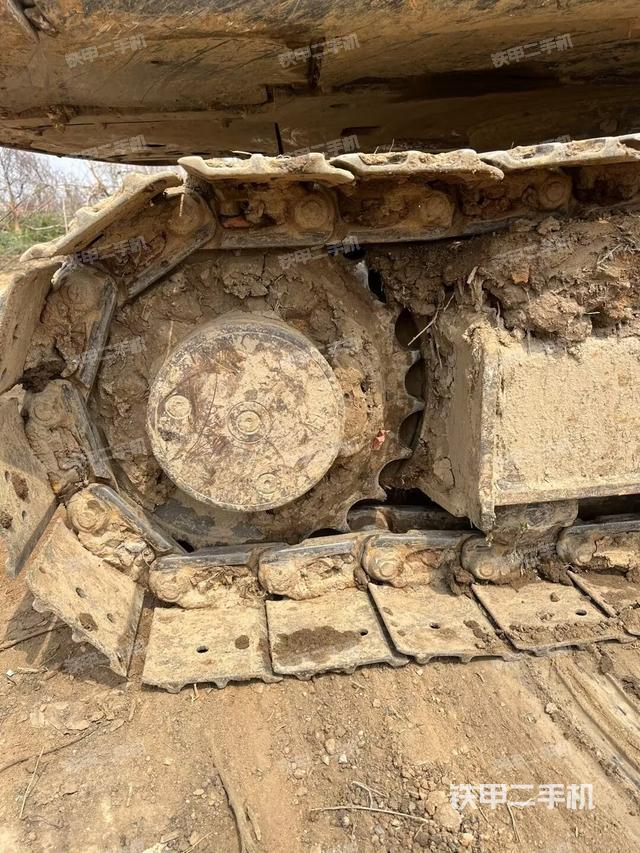 单侧履带整体（整机外观）