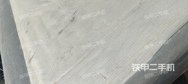 驾驶室顶部（整机外观）