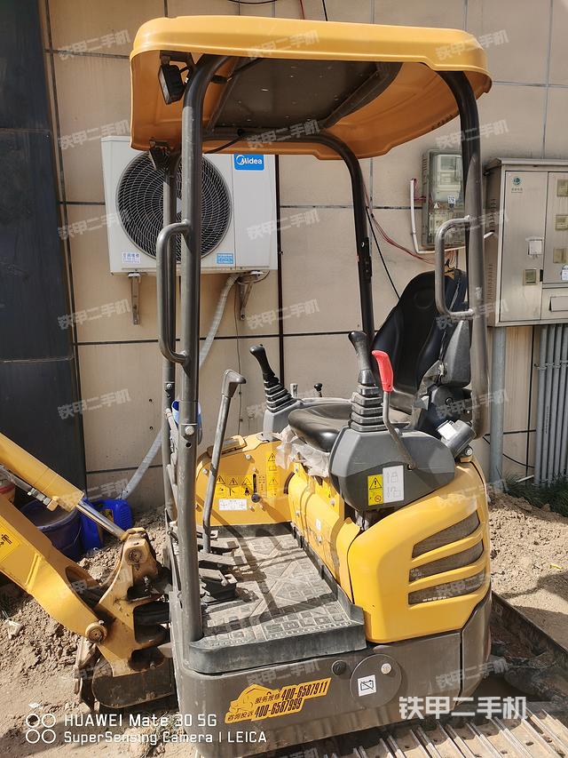 驾驶室整体（整机外观）