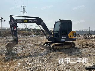 四川-阿坝藏族羌族自治州二手沃尔沃EC55D挖掘机实拍照片