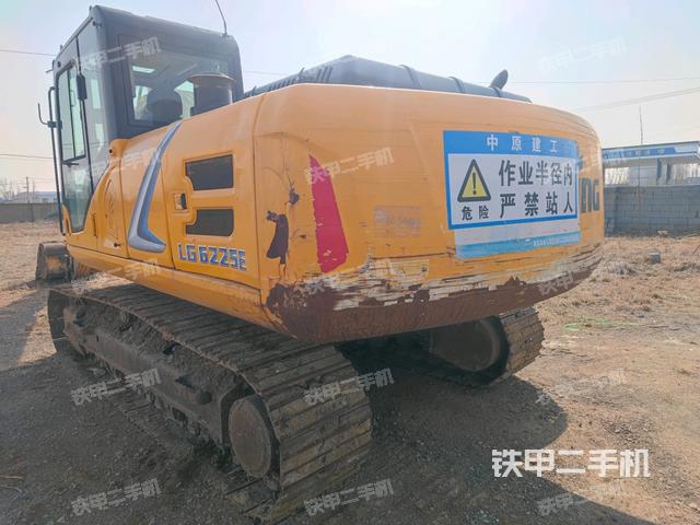 左后45(整機(jī)外觀) 左后45(整機(jī)外觀)
