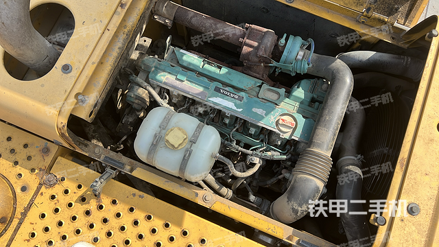 发动机整体俯视（整机外观）